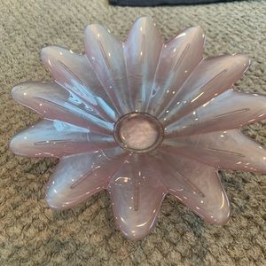 Flower glass bowl in excellent condition